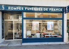 Devanture de Pompes Funèbres de France