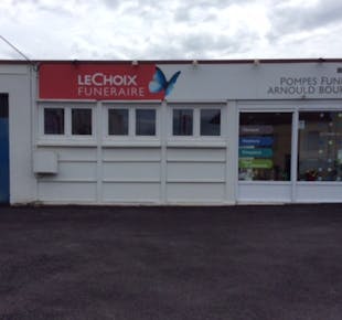 `photo de l'établissement de ${name}`