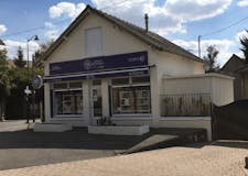 Devanture de La Maison des Obsèques - Ets Lescarcelle