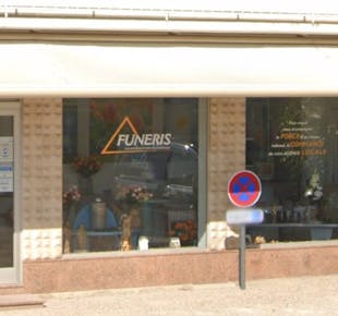 `photo de l'établissement de ${name}`
