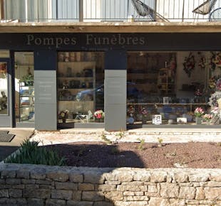 `photo de l'établissement de ${name}`