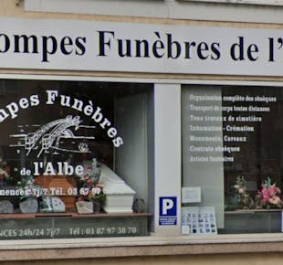 `photo de l'établissement de ${name}`