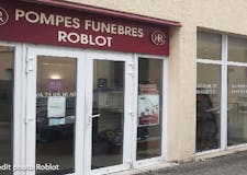 Devanture de Pompes Funèbres Roblot