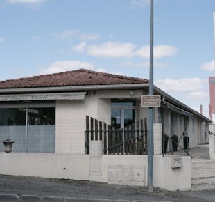`photo de l'établissement de ${name}`