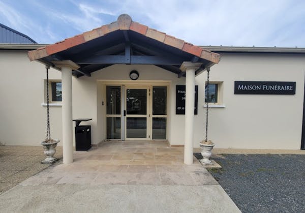 Photographie funérarium de Pompes Funèbres Maison Augeron - Tradition Funéraire de Neuville-de-Poitou