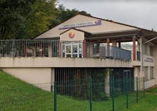 Devanture de Pompes Funèbres Générales