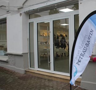 `photo de l'établissement de ${name}`