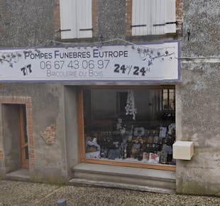 `photo de l'établissement de ${name}`