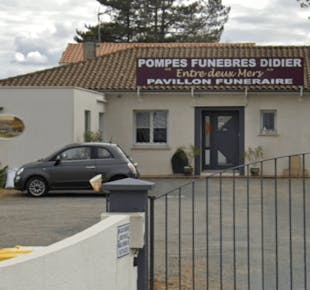 `photo de l'établissement de ${name}`