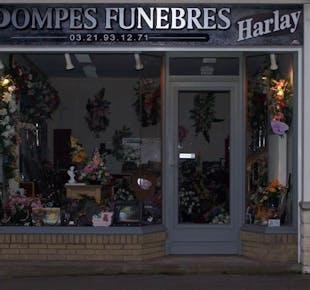`photo de l'établissement de ${name}`