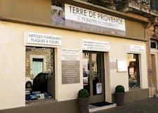 Devanture de Pompes Funèbres Terre de Provence