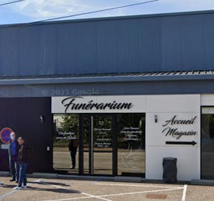 `photo de l'établissement de ${name}`