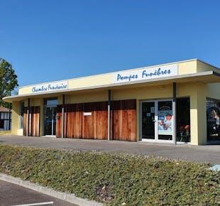 `photo de l'établissement de ${name}`