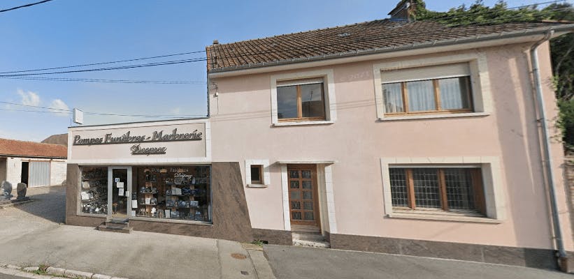 Photographie de Pompes Funèbres Marbrerie Desprez de Moreuil