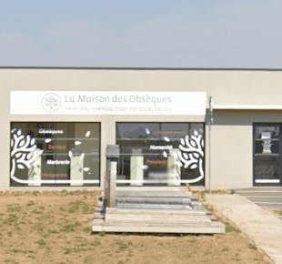 `photo de l'établissement de ${name}`