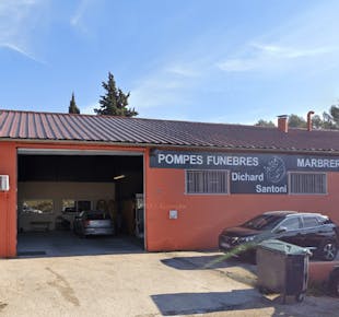 `photo de l'établissement de ${name}`