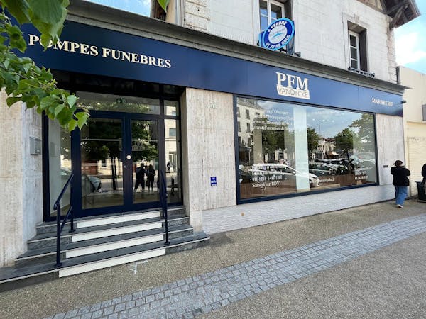 Photographie de La Pompes funèbres Marbrerie Vandycke de Rambouillet