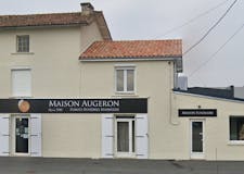 Devanture de Pompes Funèbres Maison Augeron - Tradition Funéraire