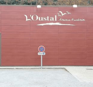 `photo de l'établissement de ${name}`