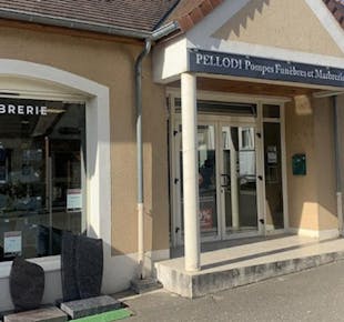 `photo de l'établissement de ${name}`