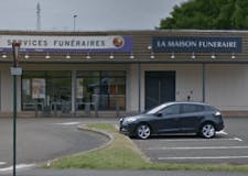 Devanture de Pompes Funèbres Générales