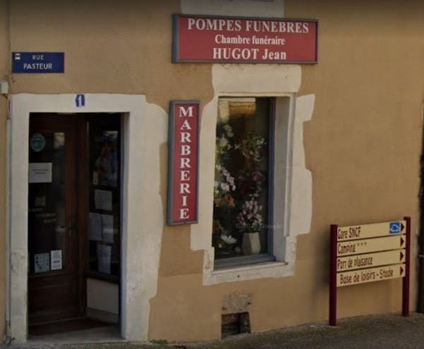 Photographie Pompes Funèbres Marbrerie Hugot Jean de Vermenton