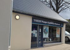 Devanture de Pompes Funèbres et Marbrerie TARDIF