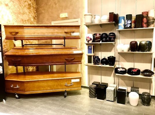 Photographie de Pompes Funèbres et Marbrerie Hignard - Tinténiac