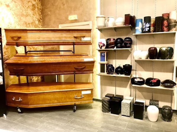 Photographie de Pompes Funèbres et Marbrerie Hignard - Tinténiac