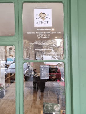 Photographie de l'Assistance Funéraire Estampe Centre Tarn de Réalmont