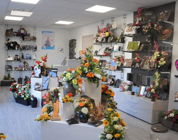 Photographie de la Pompes Funèbres Lacoste de la ville de Saint-Étienne-de-Montluc