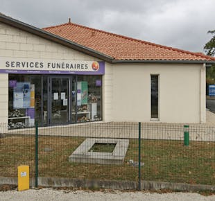 `photo de l'établissement de ${name}`