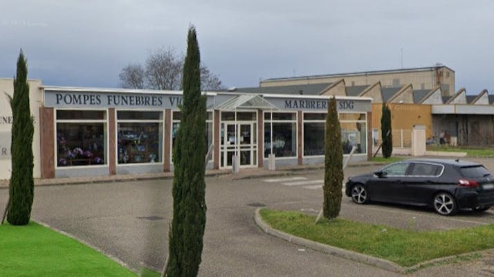 Photographie de la Pompes Funèbres Marbrerie Viollet de Décines-Charpieu