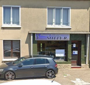`photo de l'établissement de ${name}`