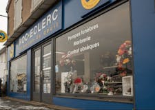 Devanture de Pompes Funèbres Roc-Eclerc