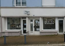 Devanture de Pompes Funèbres de Caudan Taté