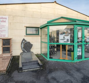 `photo de l'établissement de ${name}`