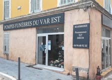 Devanture de Pompes Funèbres du Var-Est Draguignan