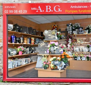 `photo de l'établissement de ${name}`