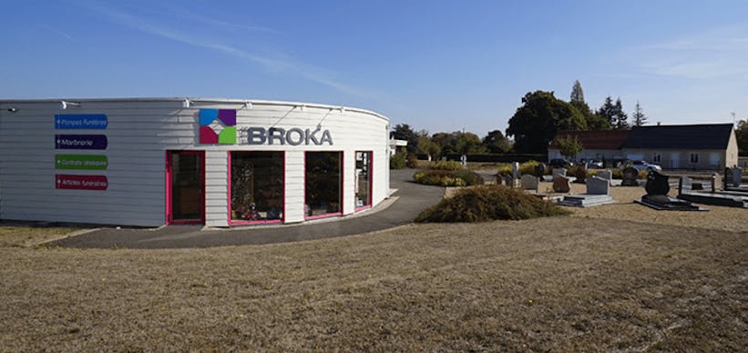 Photographie Pompes Funèbres et Marbrerie Broka de Bonneval