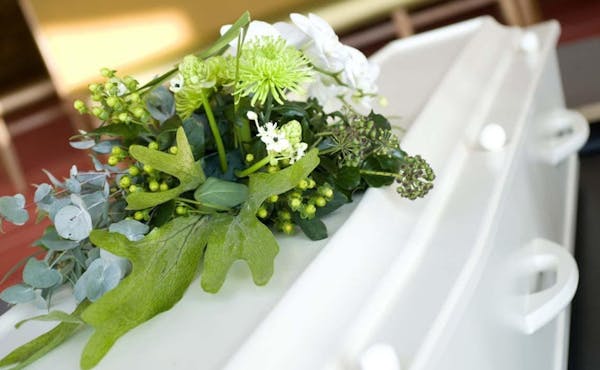 Photographie Pompes Funèbres MARTY Thierry de Saint-Nazaire-d'Aude