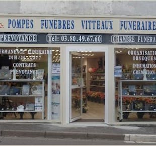 `photo de l'établissement de ${name}`