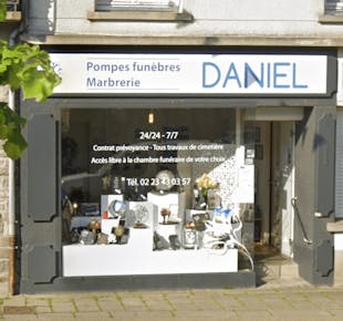 `photo de l'établissement de ${name}`