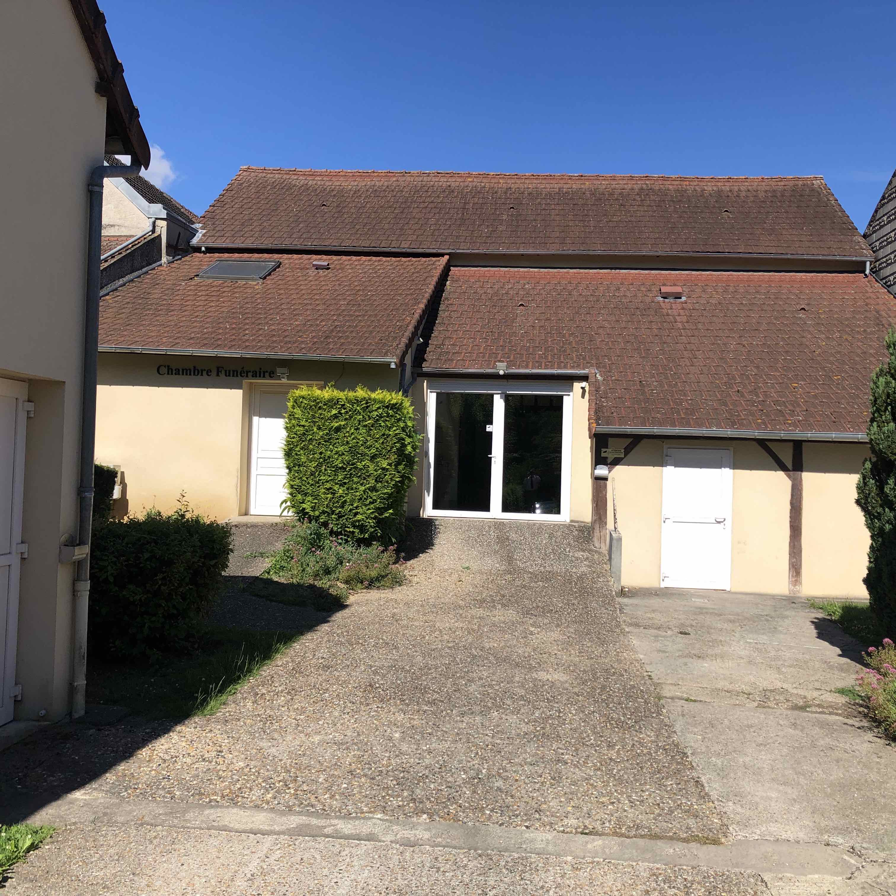 `photo de l'établissement de ${name}`