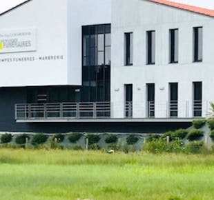 `photo de l'établissement de ${name}`