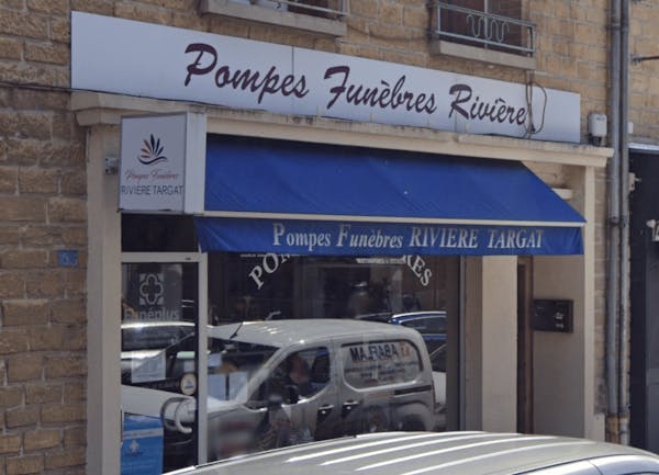 Photographie de la Pompes Funèbres Rivière Targat de Vimoutiers