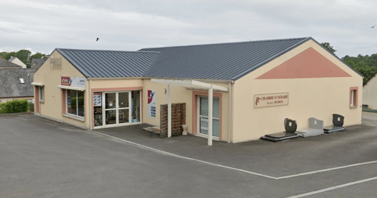 Photographie Pompes Funèbres PICHON de Louvigné-du-Désert