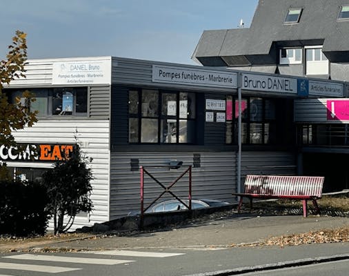 Photographie de la Pompes Funèbres Marbrerie Daniel-Priour de Montauban-de-Bretagne