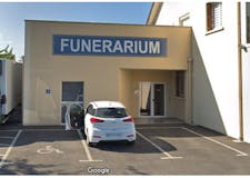 Devanture de Pompes Funèbres les Deux Rives