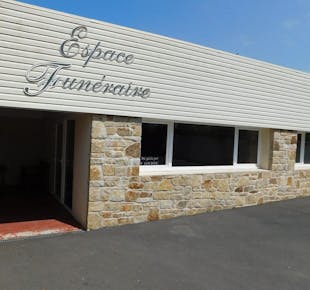 `photo de l'établissement de ${name}`